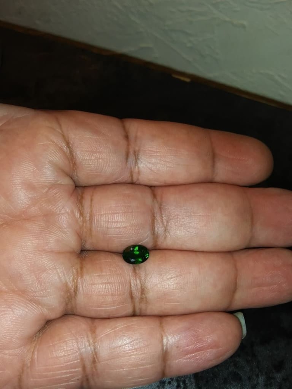 Lab Certified .61 Oval DEEP GREEN Tsavorite Garnet - Picture 3 of 5